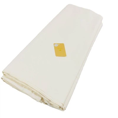 Saman Boski Asal dengan Pakaian Pakaian